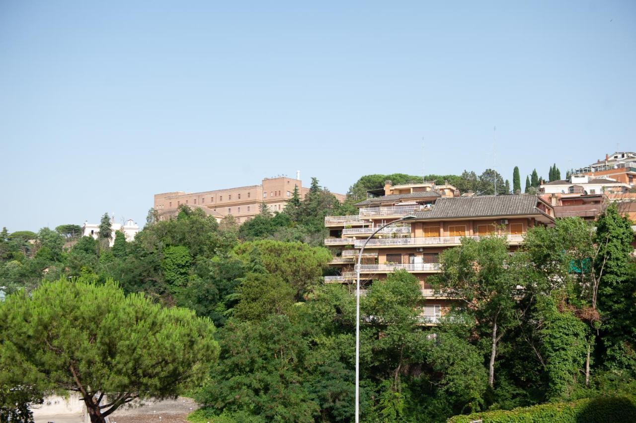 Roma Hub One Villa Bagian luar foto