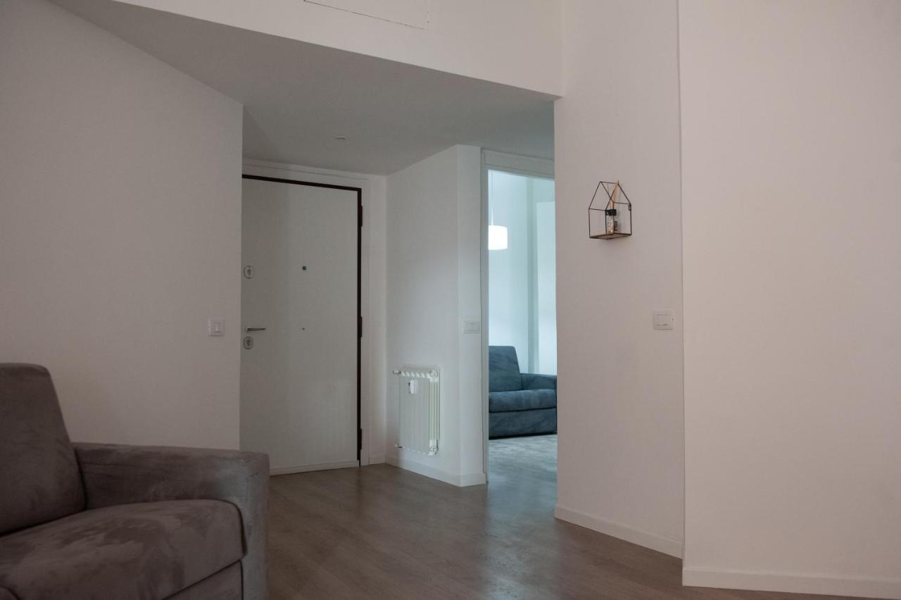 Roma Hub One Villa Bagian luar foto