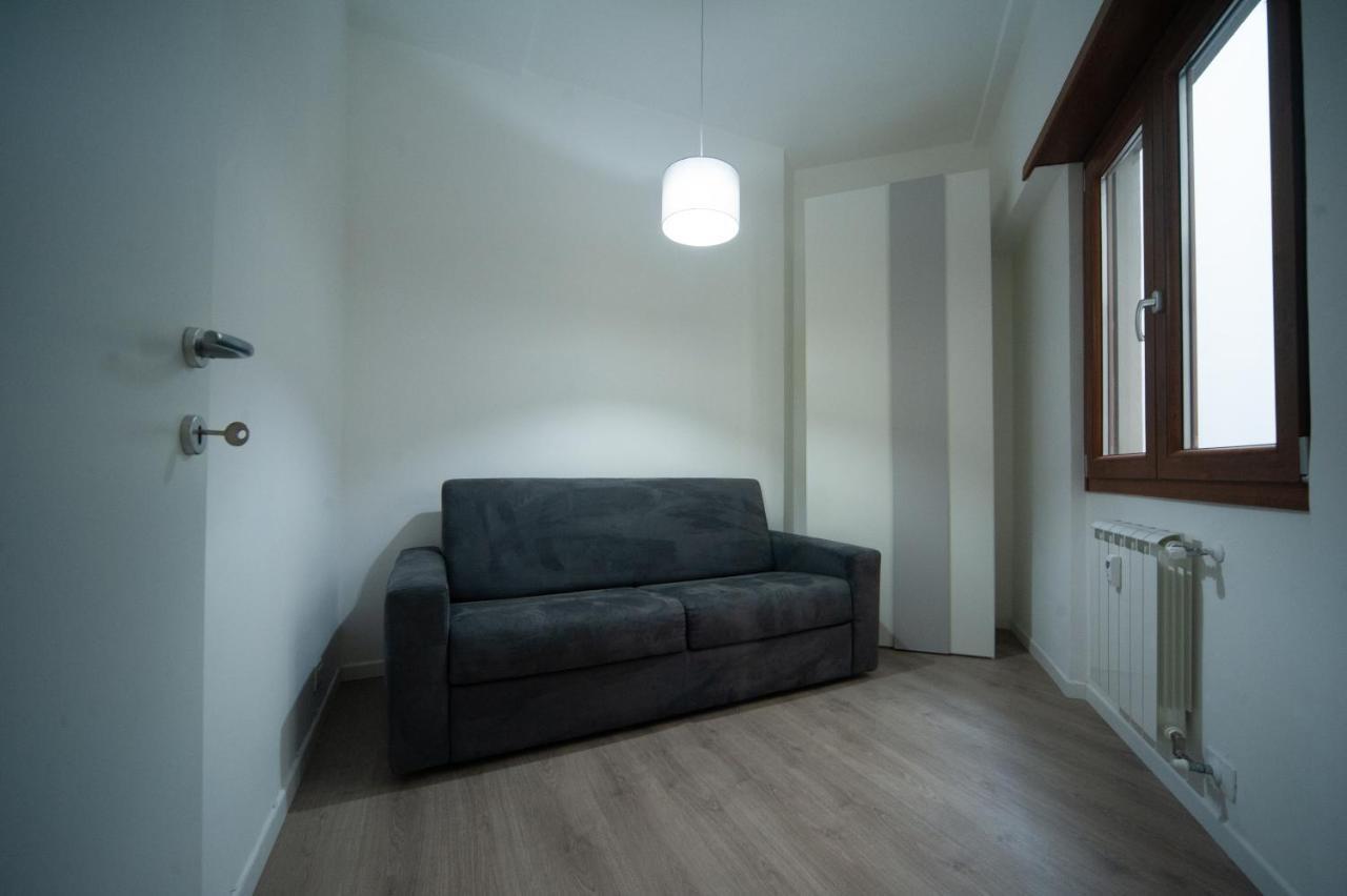 Roma Hub One Villa Bagian luar foto